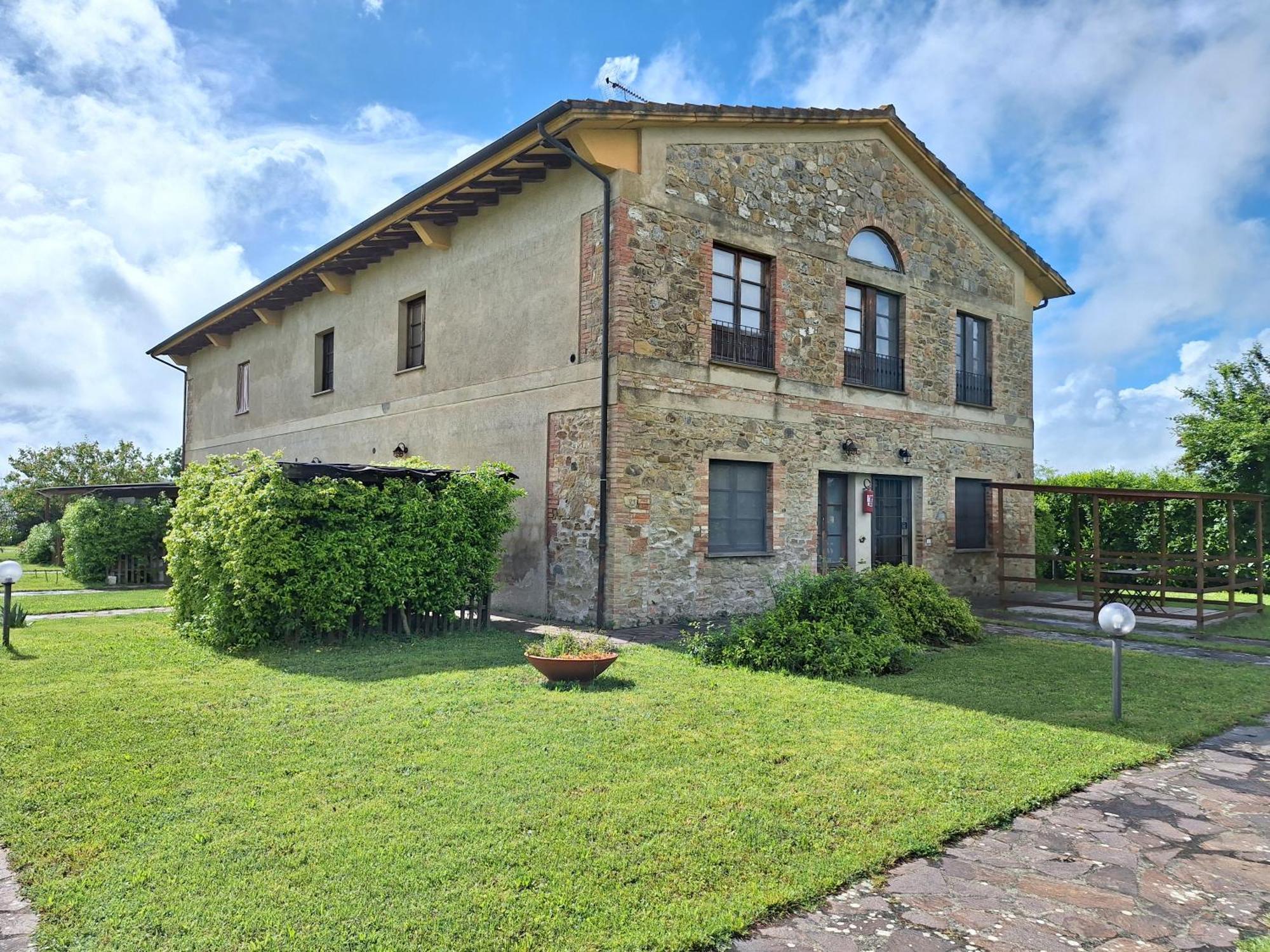 LaCollinaTuscany between San Gimignano&Volterra Buitenkant foto